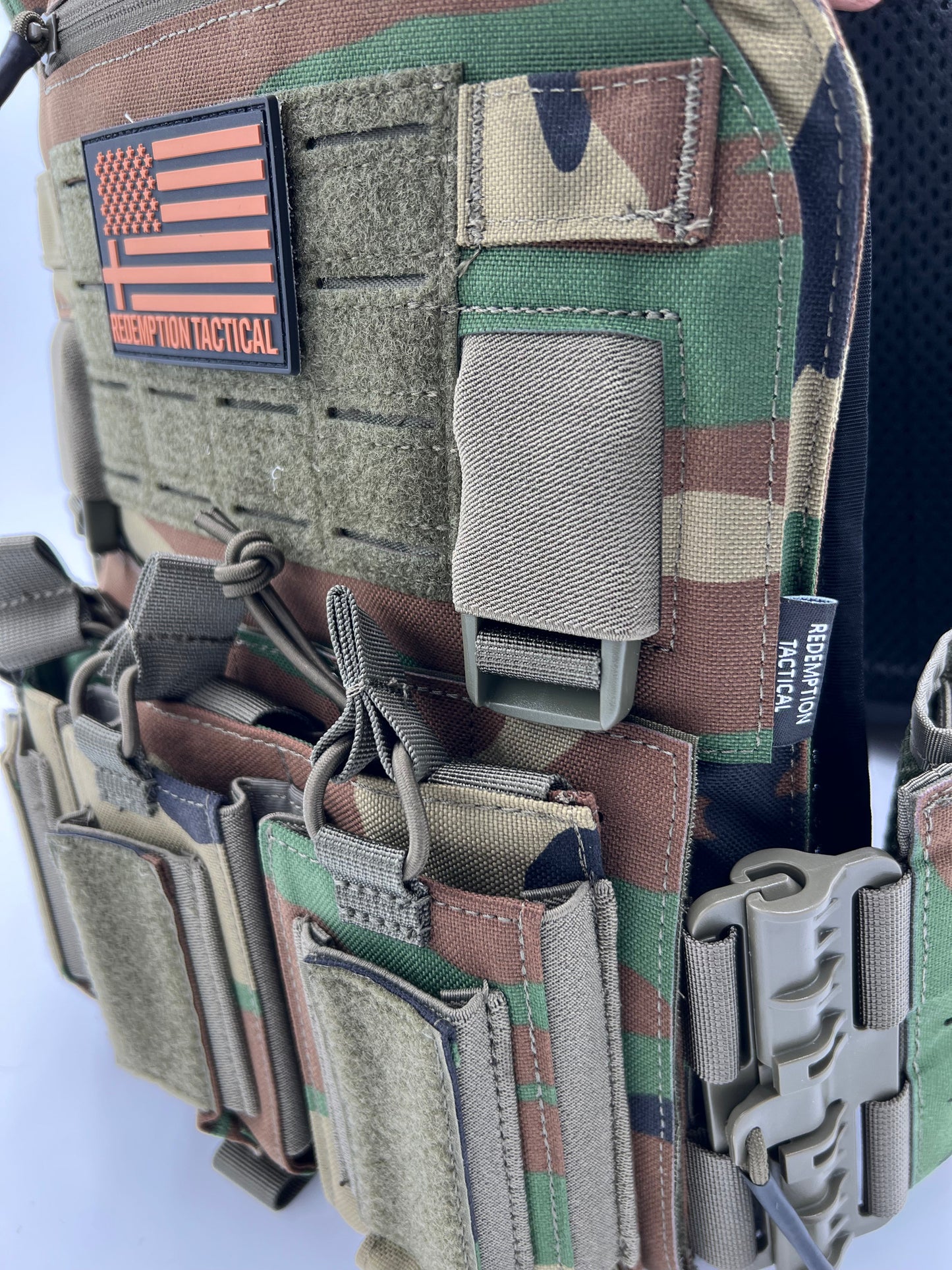 RT CRUSADER 2.0® ARMOR KIT Front/Back Plates LIGHTWEIGHT LEVEL IV (2) 10x12 Front/Back Plates Full Kit